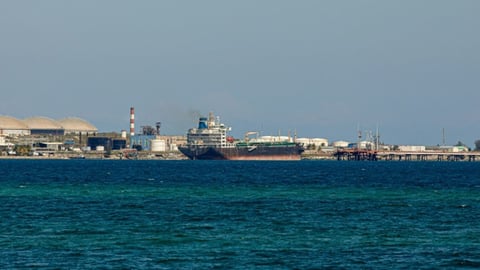 Cuba: La Importación de Combustible, un Privilegio para los Cercanos al Poder