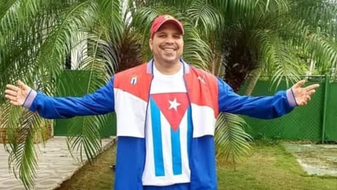 Arnaldo Rodríguez Regresa a Cuba: Felicidad Esencial Entre Carencias