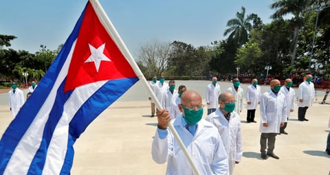 Calabria evalúa contratar médicos cubanos de forma directa, sin el Estado cubano