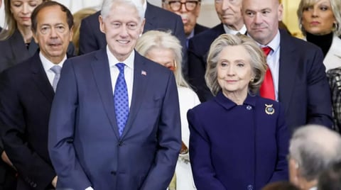 Los Clinton Rechazan Testificar en Caso Epstein: Amenaza de Desacato en el Congreso