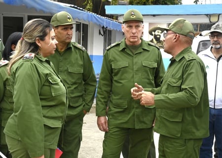 Entre Apagones y Gasolina: Cuba Pone la Defensa por Delante de la Urgencia del Pueblo