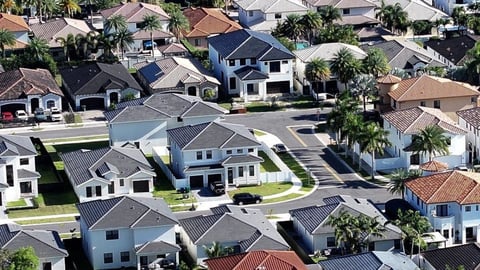 ¿Te metiste en una casa con trampa? En Florida te cae el peso de la ley