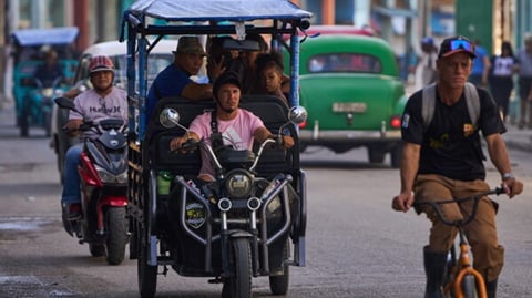 ¿Te quitaron el triciclo en Camagüey por 'ilegal'? ¡Hasta 20 te metieron al depósito!