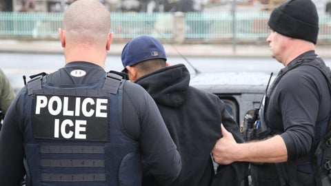 Cuban Migrant Faces Prolonged Detention in Florida After 17 Months