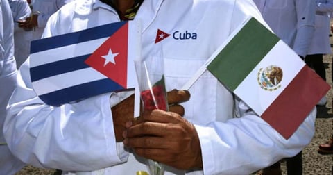 Médicos Cubanos en México: Denuncian Pérdida de Paquetes Enviados a la Isla