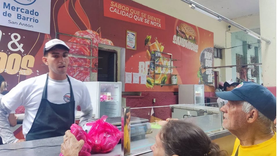 ¿Bolsas de carne a 9000 pesos? Mercados 'baratos' en Cuba no alivian el bolsillo