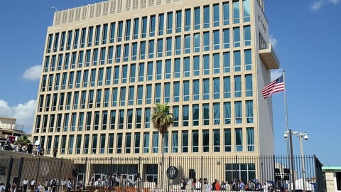 Embajada de EE.UU. en Cuba Advierte sobre Campaña de Noticias Falsas