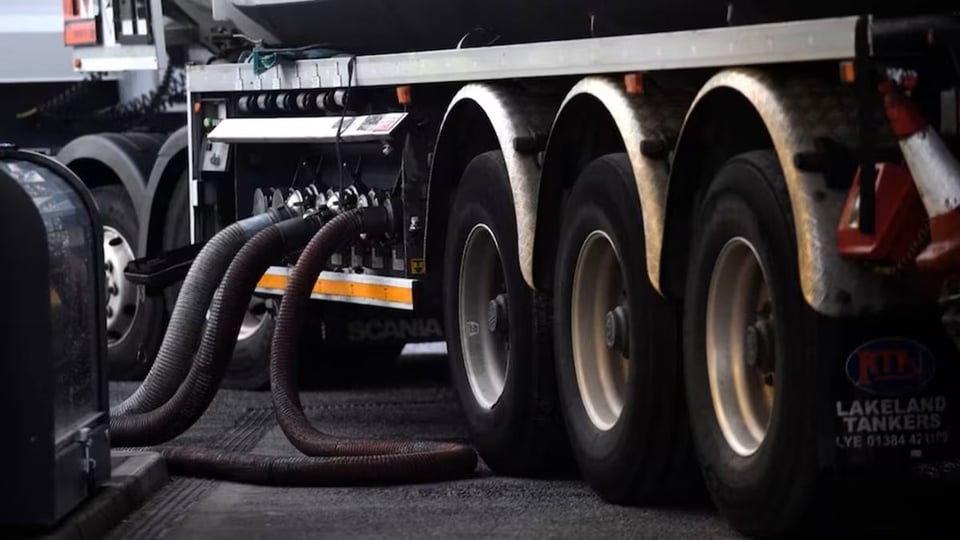 ¿Y ahora qué? El diésel se pone por las nubes en EEUU y nos jode a todos