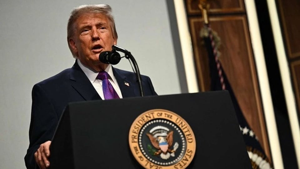 ¿Y tú supiste? Trump le pone el ojo a los bancos con los migrantes