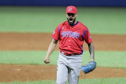 ¡Tremendo bochinche! Artemisa le da un 'estate quieto' a Holguín y la Serie Nacional se puso buena