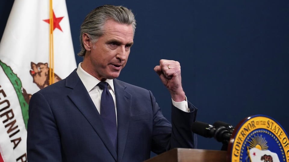¡Tremendo bochinche! Gobernador de California confirma que se piensa la presidencia y se echa pa'lante con Trump
