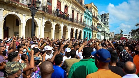 Cubanos Divididos ante la Posibilidad de una Intervención de EE.UU.