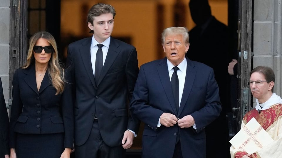 ¿Le Quieren Poner las Manos Encima a Barron Trump? ¡Dicen Que Hay Hasta $10 Millones por Él!