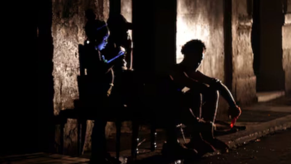 ¡Se Botó la Luz en La Habana! Apagones de 14 Horas Dejan a la Capital a Oscuras Sin Hora de Vuelta