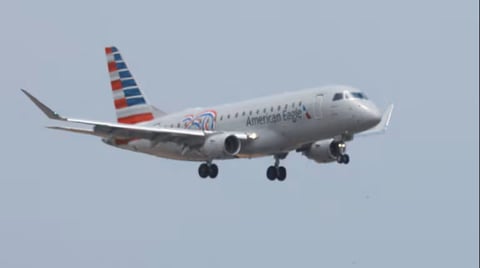 Controlador Aéreo Salva el Día en Arizona Evitando Colisión de Dos Aviones con Mismo Vuelo