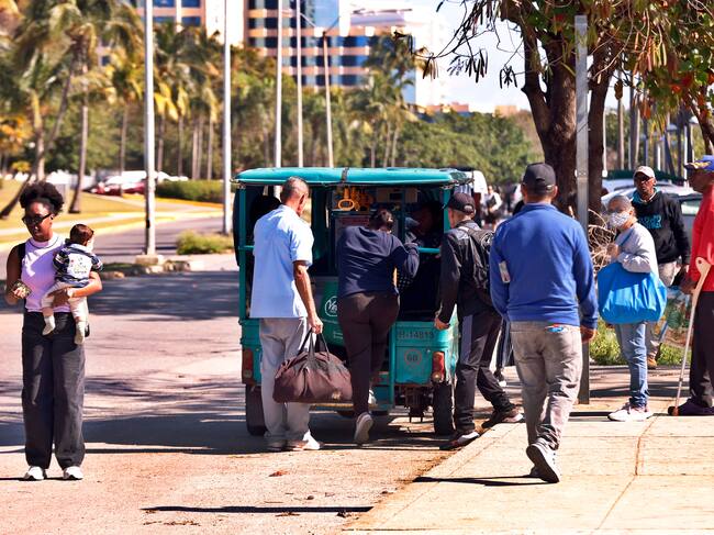 ¿Te montaron un cuento? Desmienten censo falso de gasolina para guaguas en La Habana