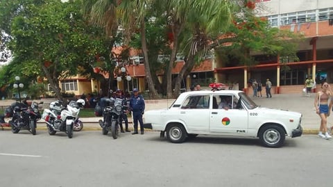 Operativos de Tránsito en Ciego de Ávila: Motos Retenidas y Sanciones por Violaciones Viales