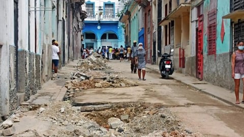 Generación Cubana: Un Ensayo Reflexiona Sobre el Legado de la Revolución y la Desilusión