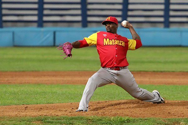 Matanzas Sorprende y Gana Primer Juego de la Final de Béisbol