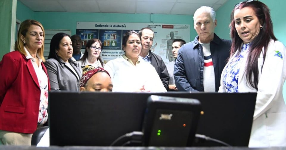 Díaz-Canel muestra 'salud digital' en Cuba y ciudadanos lo desmienten en redes