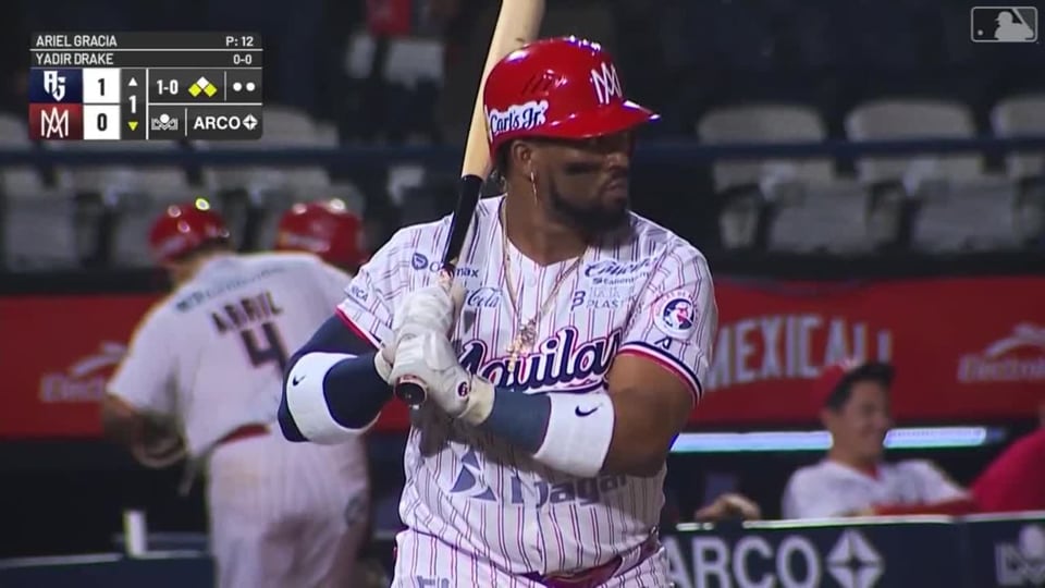 ¡Tremendo bochinche! Yadir Drake: Cuba le cierra la puerta, el mundo le abre un estadio