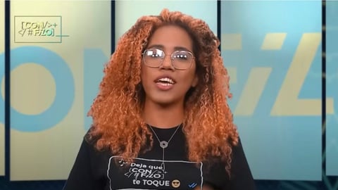 Presentadora Cubana de "Con Filo" Estudia Derechos Humanos en México, Generando Debate