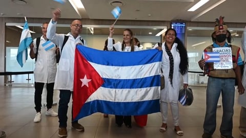 ¡Escándalo! ¿Médicos cubanos en Honduras con salarios de risa? ¡La ONU metió la cuchara!