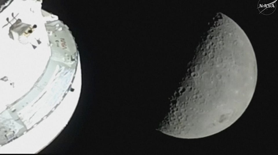 Artemis II: Tripulación Histórica Rompe Récord de Distancia a la Tierra