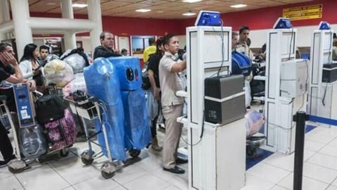 Cuba Restablece Impuestos Aduanales: Adiós a la Exención de Alimentos y Medicinas