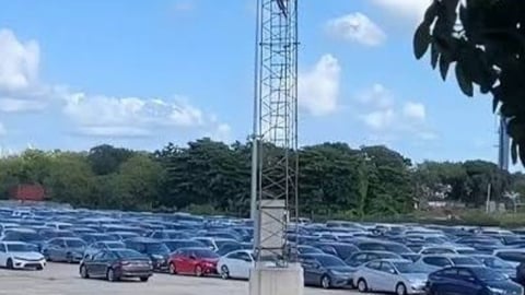 Cubanos reclaman autos pagados que nunca llegaron a la isla