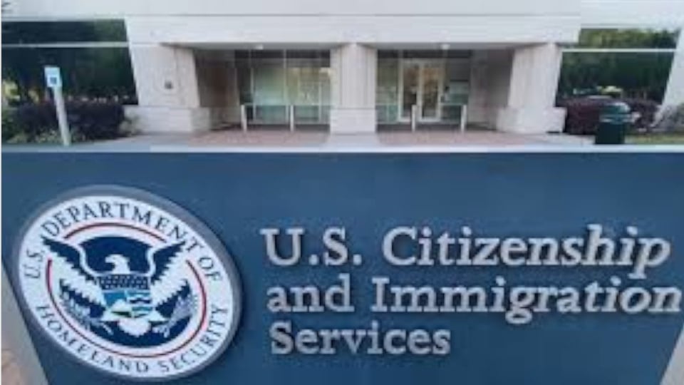 ¿Te cortan el chivo por la tarifa del asilo? ¡Llegó el cobro anual que pone a temblar a los cubanos!