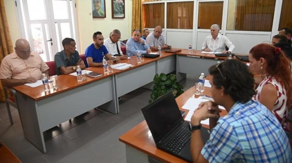 ¿IA para los apagones? Díaz-Canel le pone cabeza a la crisis eléctrica en La Habana