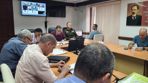 ¡Candela! Matanzas se va 'pal monte' y el gobierno dice: '¡Busquen leña!'