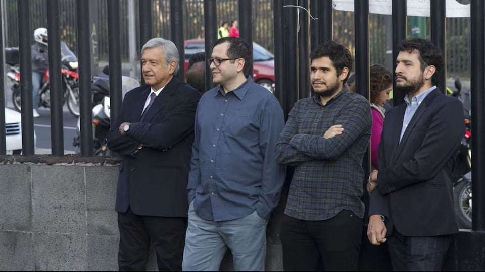 ¡Zafarrancho en la Frontera! EEUU Le Cierra la Puerta a los Hijos de AMLO y México Se Calienta