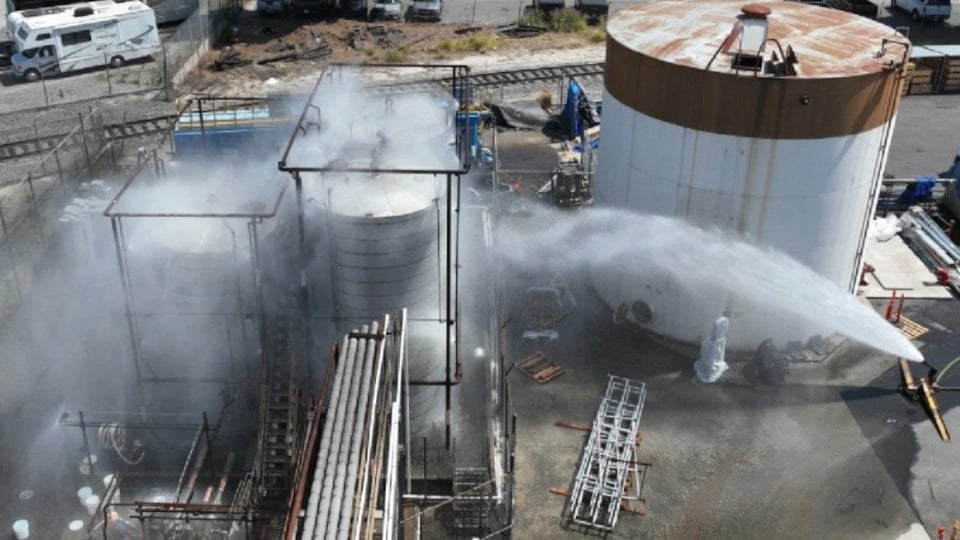 Fuga Química en California Reduce Riesgo de Explosión
