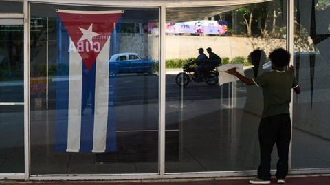 Empresas españolas esperan 255 millones de euros por deudas con Cuba