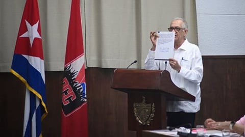Raúl Castro Respalda Nuevas Reformas Económicas en Cuba