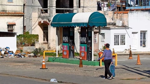 Estados Unidos Abre Vía para Envío de Petróleo a Sector Privado Cubano