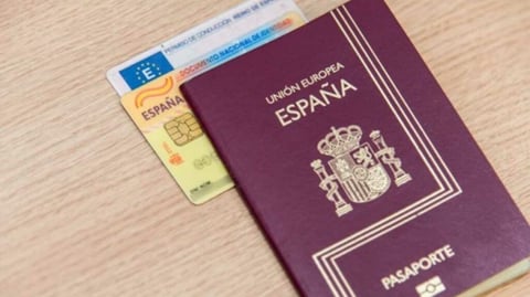 Cuba Emigration to Spain Surges 52% Fueled by 'Grandchild Law'