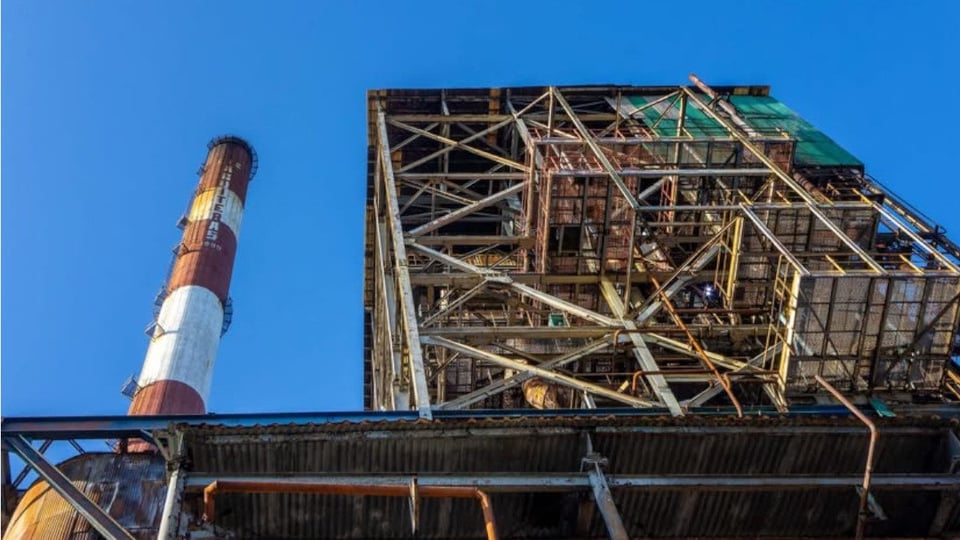 ¿Se Fue la Luz en Cuba? ¡La Guiteras Está Que Vuela pa’ Volver!