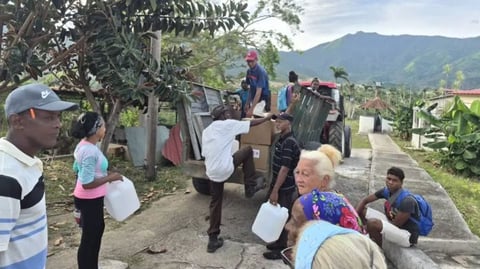 Vientos de Esperanza: Ayuda de EE. UU. Llega Directo al Pueblo en El Cobre