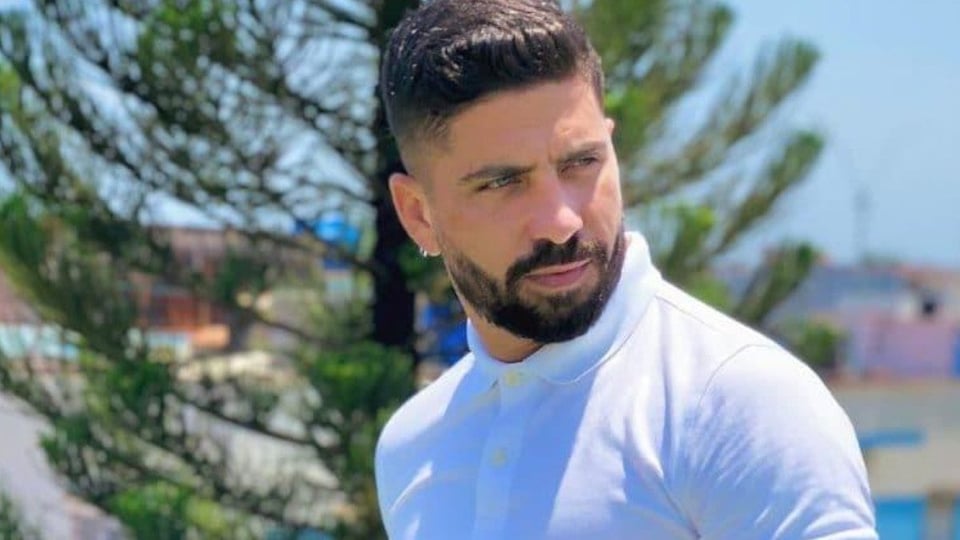 ¡Uyuyuy! Actor Cubano Alejandro Cuervo Pide Perdón a Gritos por un Cuento de Maltrato Animal