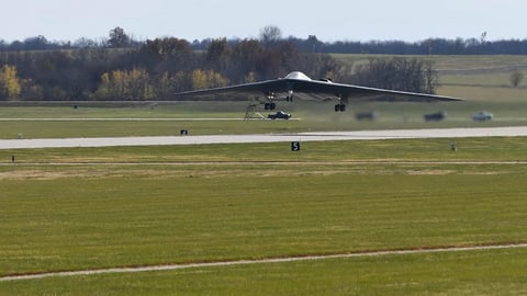 Detienen a Ciudadano Chino por Espionaje en Bases Militares de EE.UU.