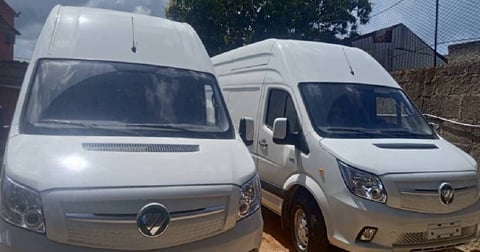 ¿Carros eléctricos para difuntos? ¡En Matanzas se prendió el debate por los apagones!