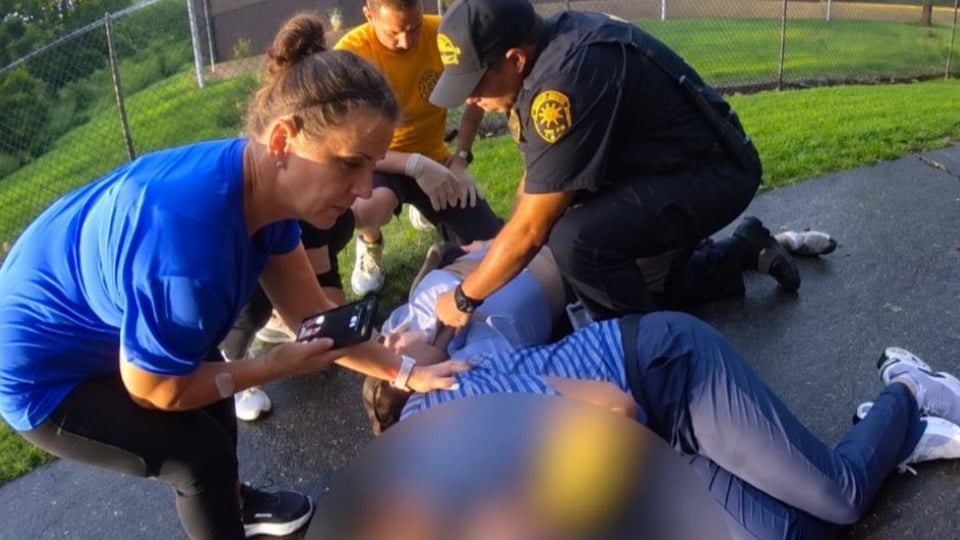¡Tremendo Sustazo en Florida! Pareja Rescatada Tras Ser Atrapada por un Rayo