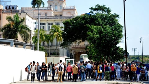 EE.UU. Revisa Solicitudes de Nacionalidad Española en Cuba por Riesgos de Seguridad