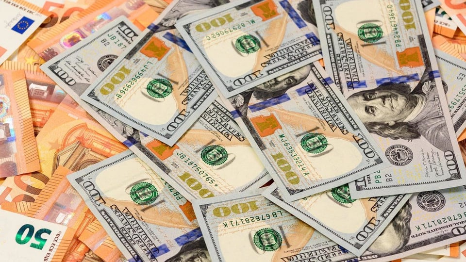 ¡El dólar se dispara en Cuba y el euro manda en la calle!