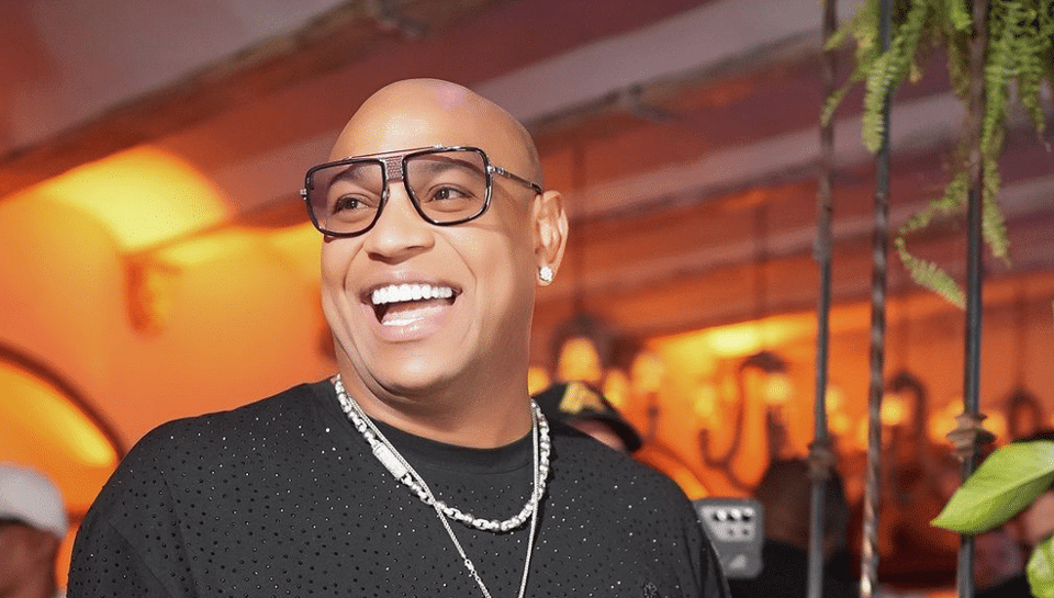 Alexander Delgado de Gente de Zona se operó los dientes y ¡todo salió de película!