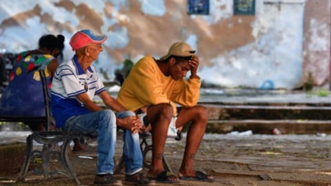Cuba Lidia con Apagones: Déficit Eléctrico Supera los 2000 MW