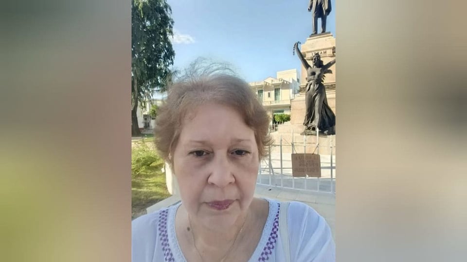 ¡Felicidades a Alina Bárbara! La Profe que Sabe y Defiende con Garra